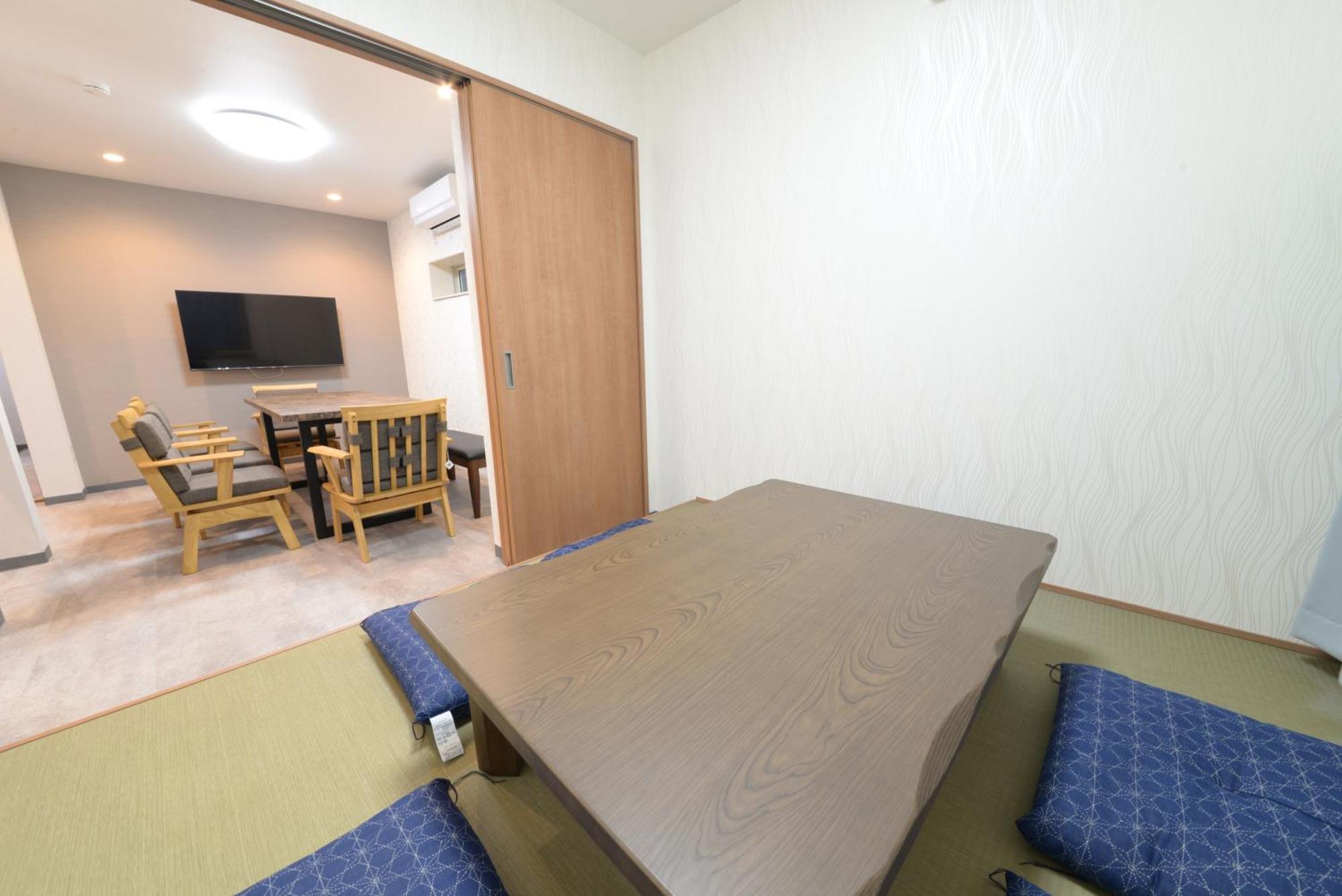 和ノ楓cottage　新宿の2階建て5室2シャワー2トイレ Dom wakacyjny *