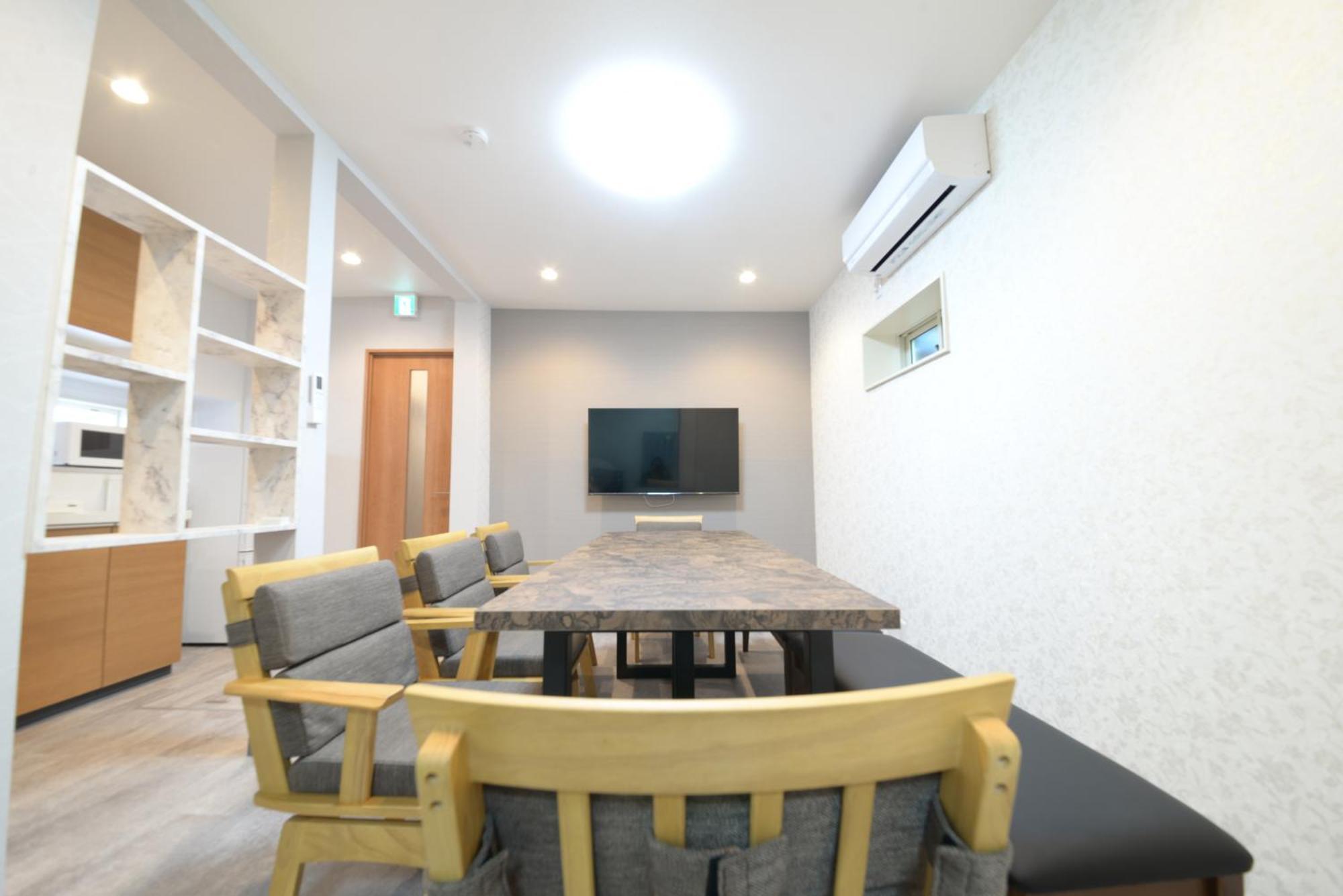 和ノ楓cottage　新宿の2階建て5室2シャワー2トイレ Dom wakacyjny *